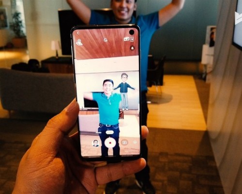 Galaxy S10 un AR Emoji Teknolojisi, Vücut Hareketlerini Gerçek Zamanlı Olarak Tarayacak