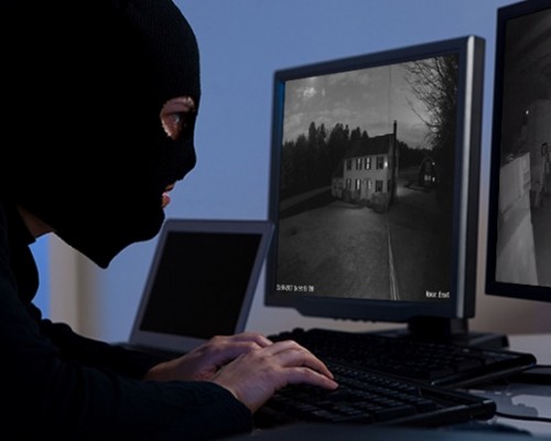 Güvenlik Kameraları Hackerlara Zarardan Çok Yarar Sağlıyor